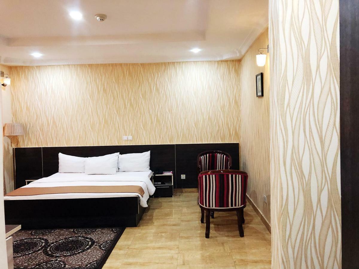 Fawzy Hotel Ibadan Exteriér fotografie