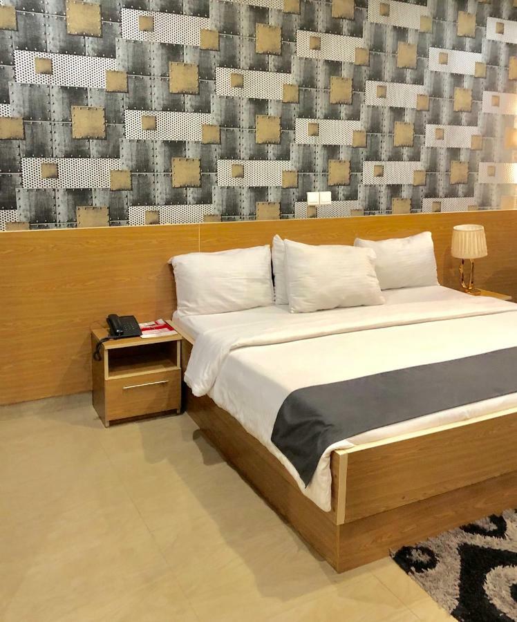 Fawzy Hotel Ibadan Exteriér fotografie